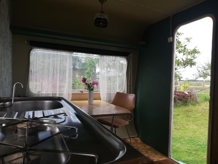 Cute Little Caravan For 2 In Old Orchard Hem Exterior photo